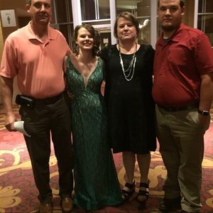 Meet your Posher, Crystal